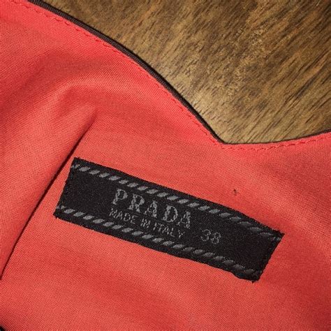 Prada parrot